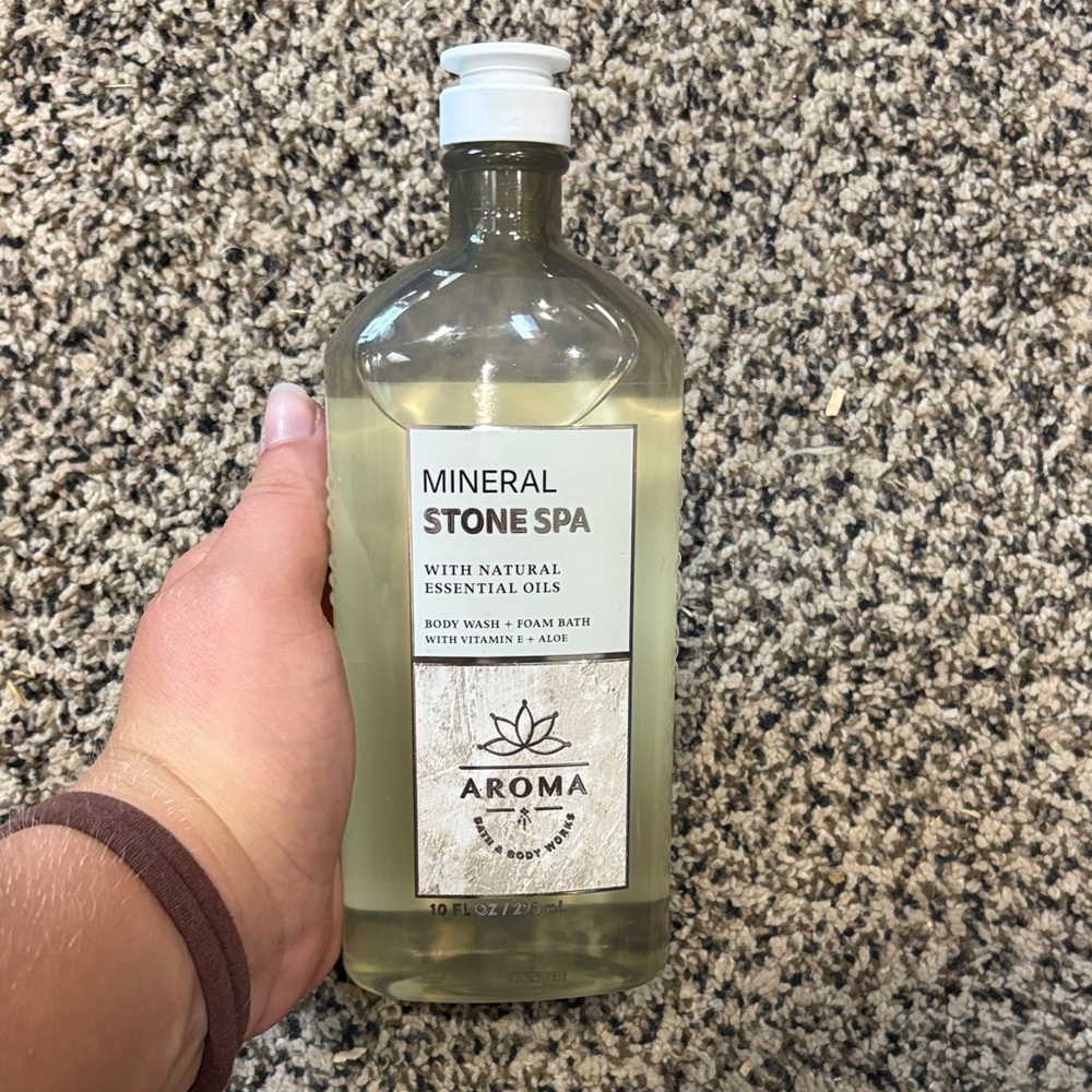 Brand New Bath & Body Works Aroma Mineral Stone Spa Body Wash